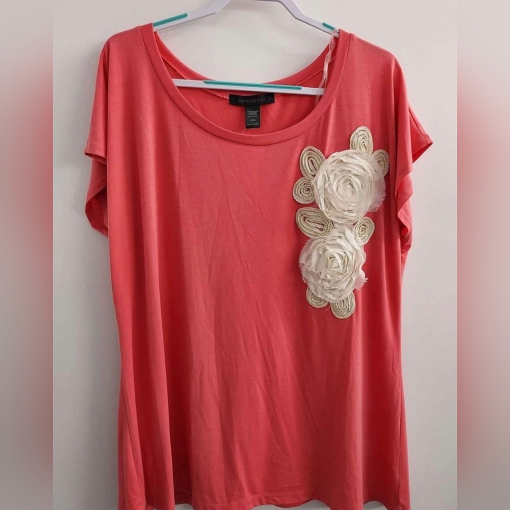 Women's Ashley Stewart Plus Size Top With Fabric Flowers Size 22/24
